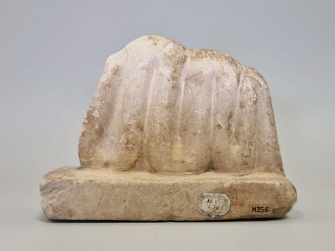 statue, image 4/5