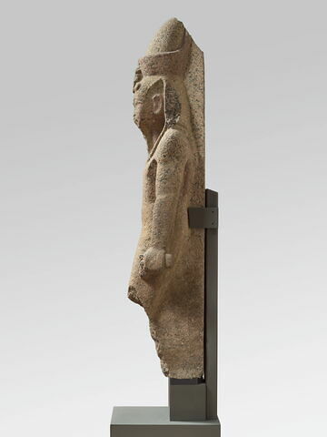 statue, image 3/4
