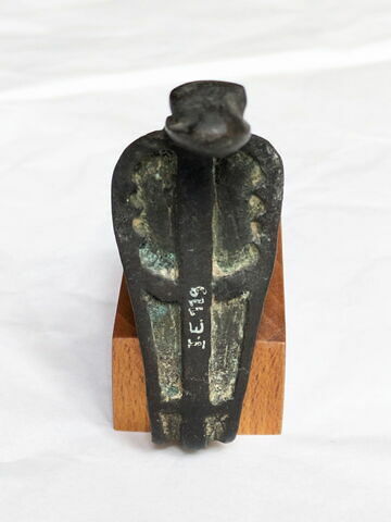 statue, image 2/6