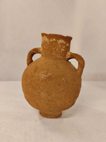 vase, image 1/1