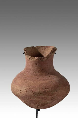 vase, image 1/1