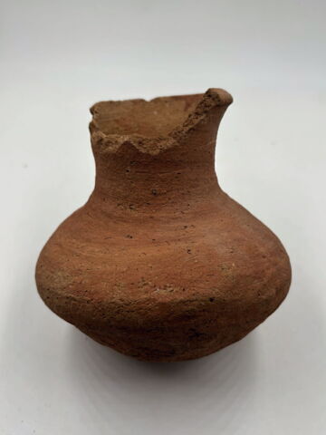 vase, image 10/11