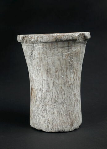 vase, image 2/3