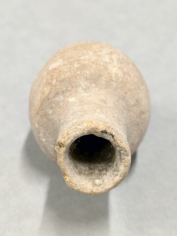 vase, image 4/4