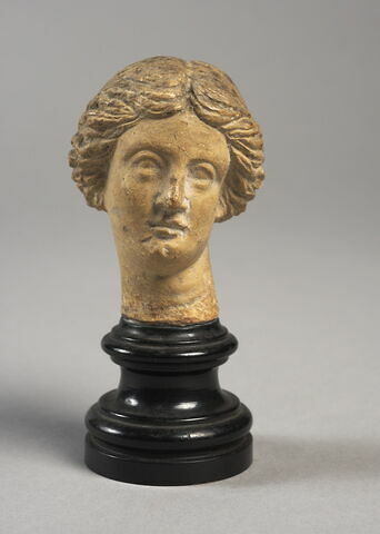 figurine, image 2/4