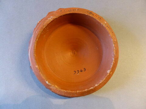 vase ; fragment, image 2/2