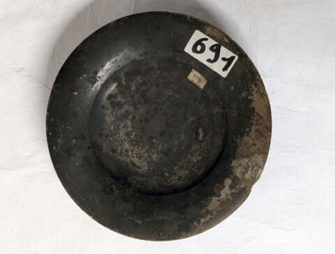 assiette  ; plat, image 7/8