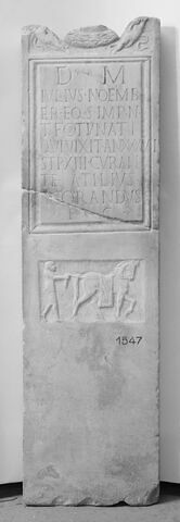 stèle funéraire ; inscription