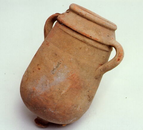 vase, image 3/3