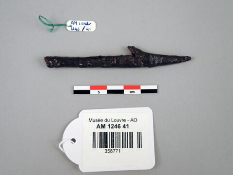 arme ; tige ; harpon ; fragment, image 1/1