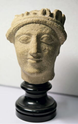 statue, image 5/8