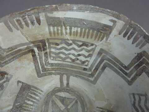 vase, image 6/9