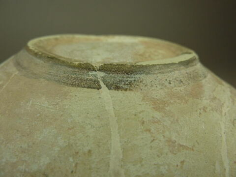 vase, image 7/9