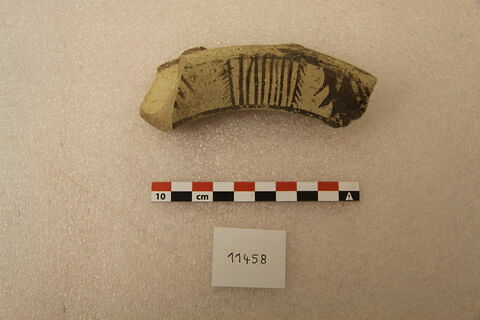 vase ; fragment, image 1/3