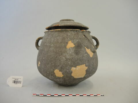vase ; couvercle ; os ; fibule, image 5/5