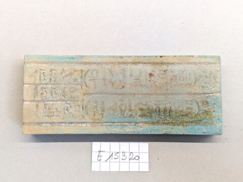 plaquette de dépôt de fondation