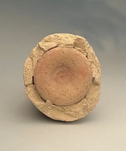 bouchon de jarre conique ; empreinte de sceau, image 2/2