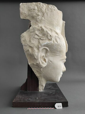 Moulage de la statue de la reine Moutnedjemet du musée du Caire, image 2/3