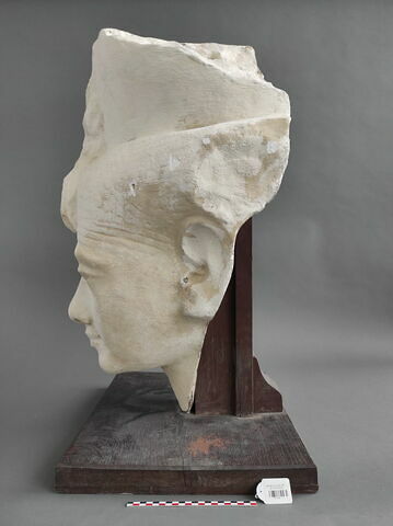 Moulage de la statue de la reine Moutnedjemet du musée du Caire, image 3/3