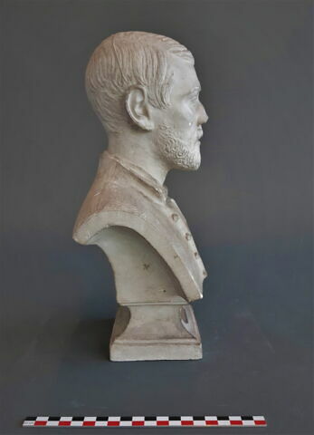 Moulage d'un buste d'Auguste Mariette (?) signé A. Lami, image 3/4