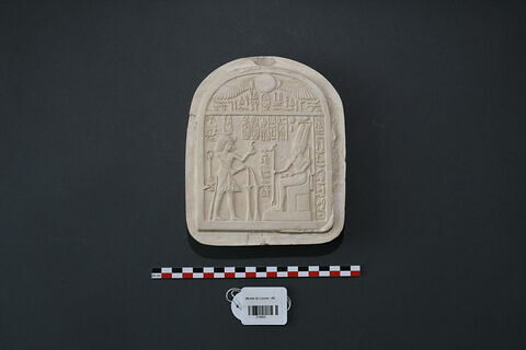moulage ; stèle cintrée ; Moulage tiré du moule Louvre E 26899