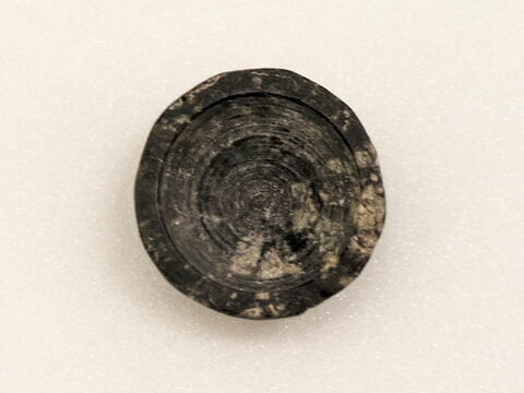 vase miniature ; coupelle, image 2/3