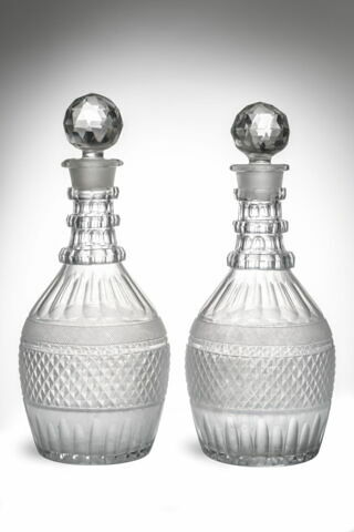 Carafe avec bouchon, d'une paire, image 1/1