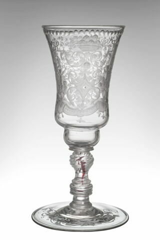 Grand verre à pied avec filet rouge, image 2/2