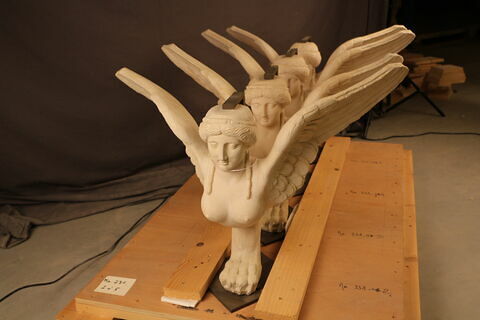 support ; statuaire ; élément de mobilier, image 1/4