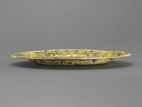 Plat ovale : armoiries de Charles-Emmanuel 1er (1562-1630), duc de Savoie, image 2/4