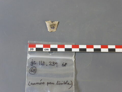 objet indéterminé, fragment, image 1/1