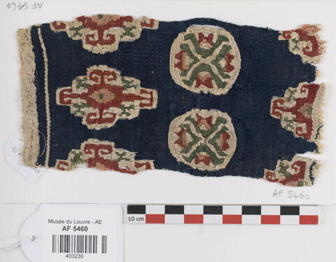 bande décorative d'habillement ; fragment, image 1/2