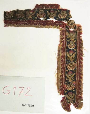 bande décorative d'habillement ; fragment, image 2/2