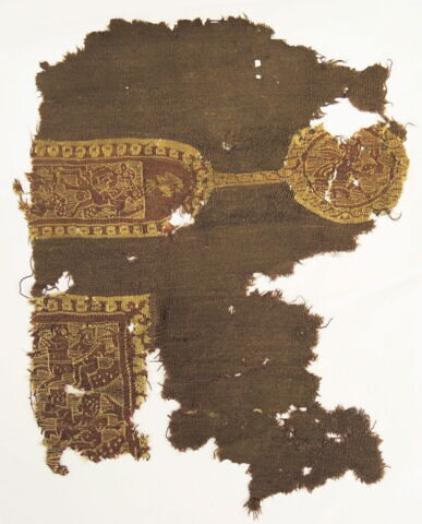 bande décorative d'habillement ; tabula ; fragment, image 2/2