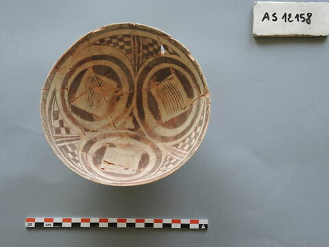 vase, image 3/4
