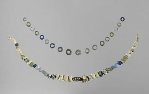collier, image 2/2