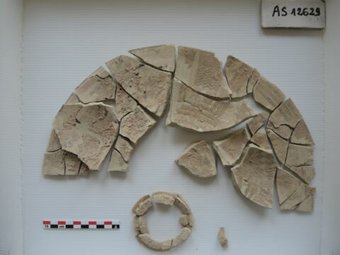 vase, image 1/1