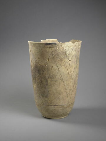 vase, image 2/6