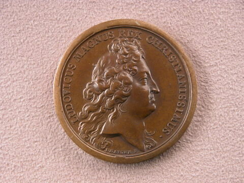 Naissance du duc d'Anjou (Louis XV), image 2/2