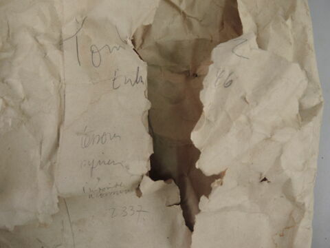 vase, image 3/5