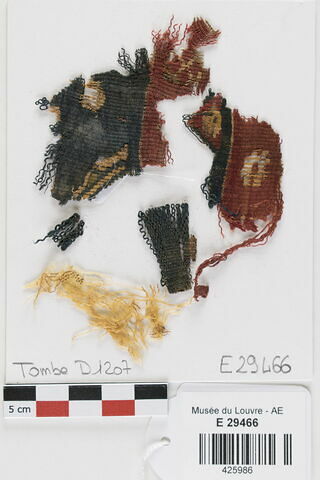 décor de textile ; fragments, image 1/1