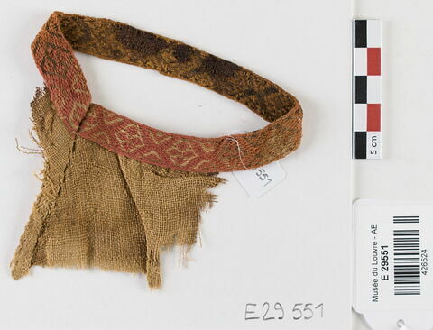 manche d'habit ; bande de poignet ; fragment, image 1/2