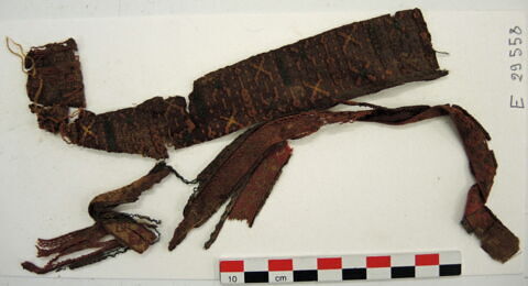 bande décorative d'habillement ; fragments, image 3/3