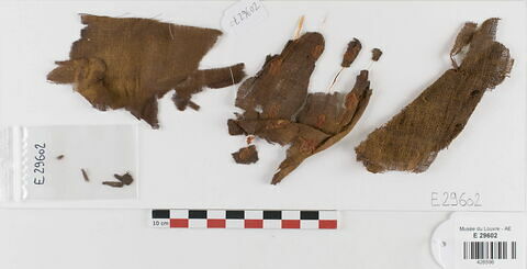 décor de textile ; fragments, image 1/2
