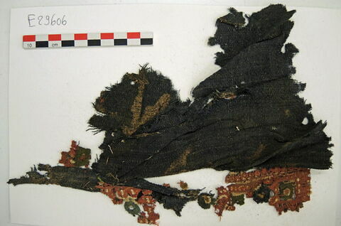 bande décorative d'habillement ; fragments, image 2/2