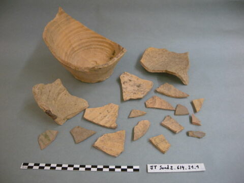 objet indéterminé, fragment, image 3/4