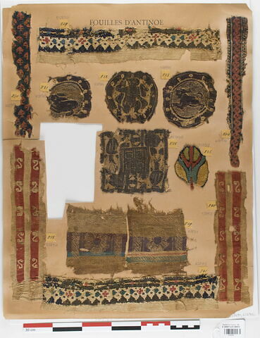bande décorative d'habillement ; orbiculus ; tabula ; fragments, image 1/2