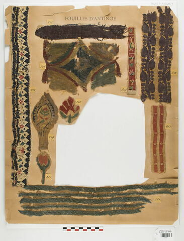 bande décorative d'habillement ; décor de textile ; fragment