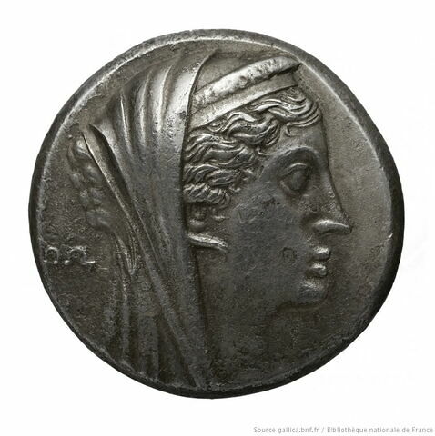 Tétradrachme d'argent de Ptolémée III
