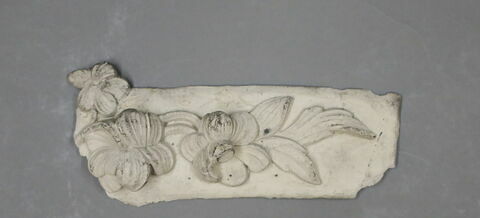 élément décoratif, fragment ; bas-relief